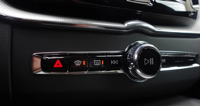 Volvo XC 60 cena 208995 przebieg: 2100, rok produkcji 2023 z Międzyzdroje małe 781